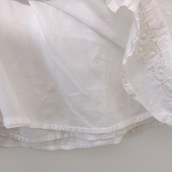 Old Navy White Textured Tank Top with Lace and Adjustable Straps (Size XL - 14) - Picture 7 of 9